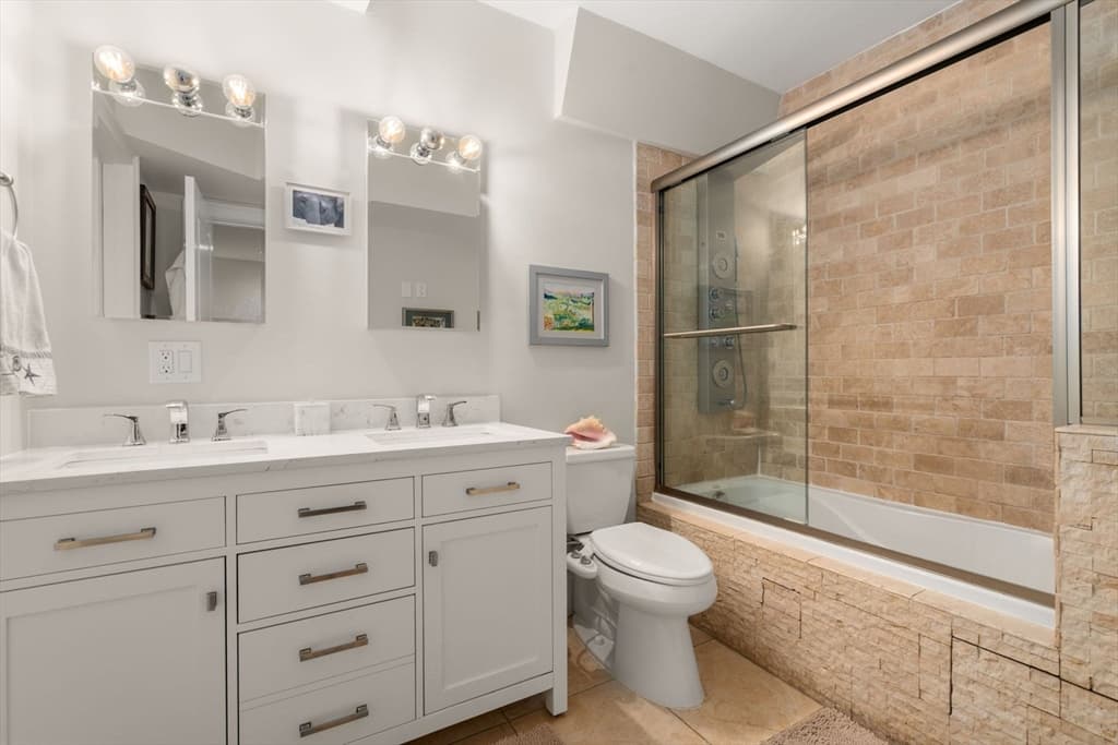 Condominium at 290 Columbus Ave # 1, Boston MA 02116, photo 15 of 18