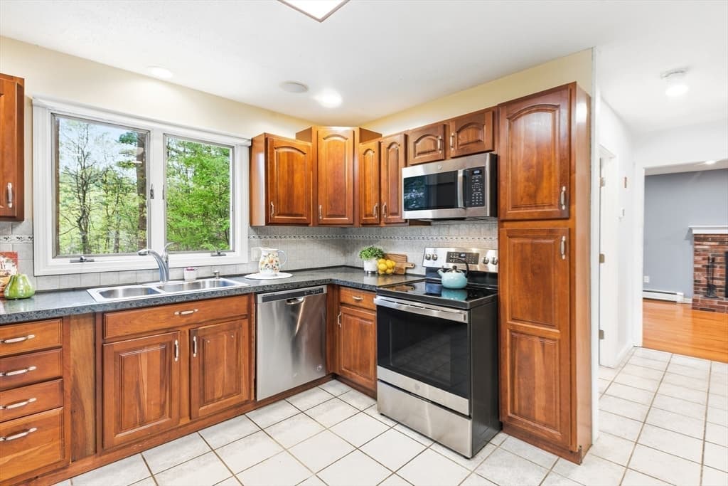 7 Sharon Ave, Norfolk MA 02056 photo 15