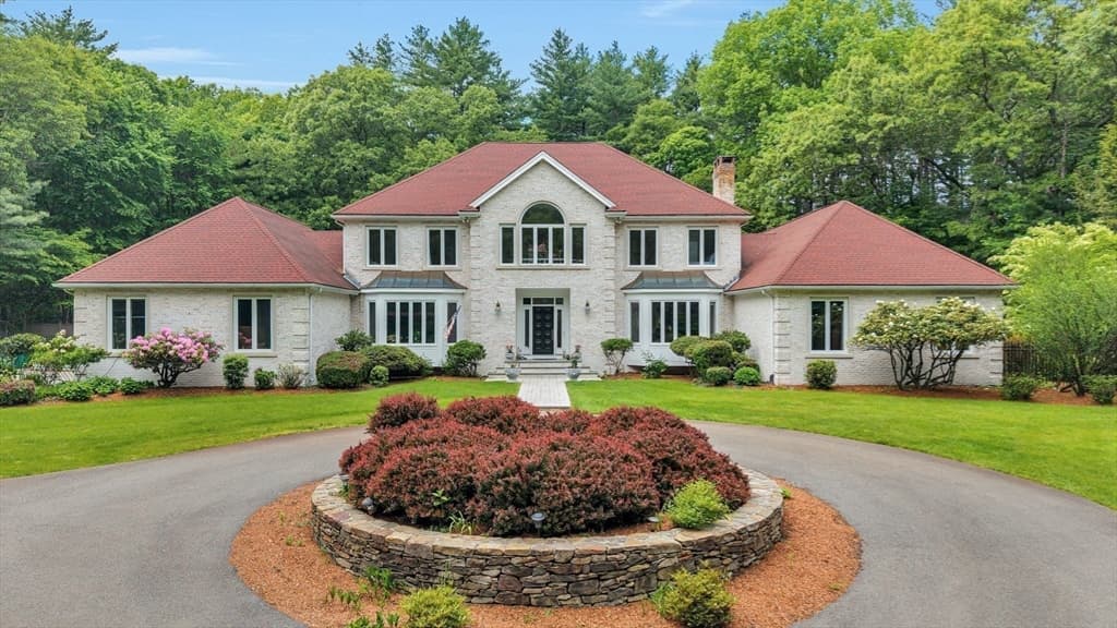 784 Strawberry Hill Rd, Concord MA 01742 photo 3