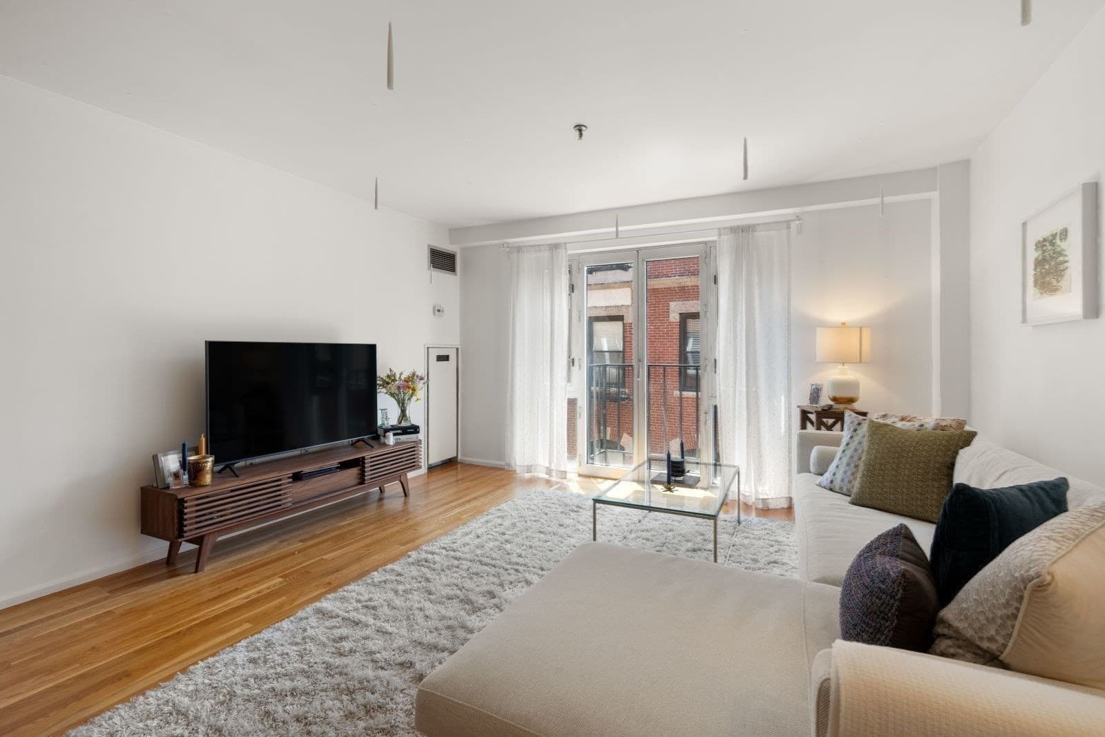 Condominium at 350 North Street # 403, Boston MA 02109, photo 3 of 31