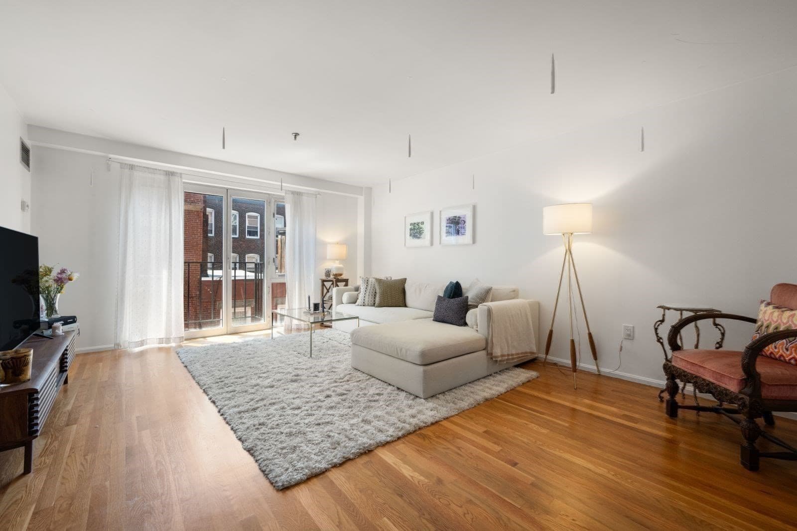 350 North Street # 403, Boston MA 02109