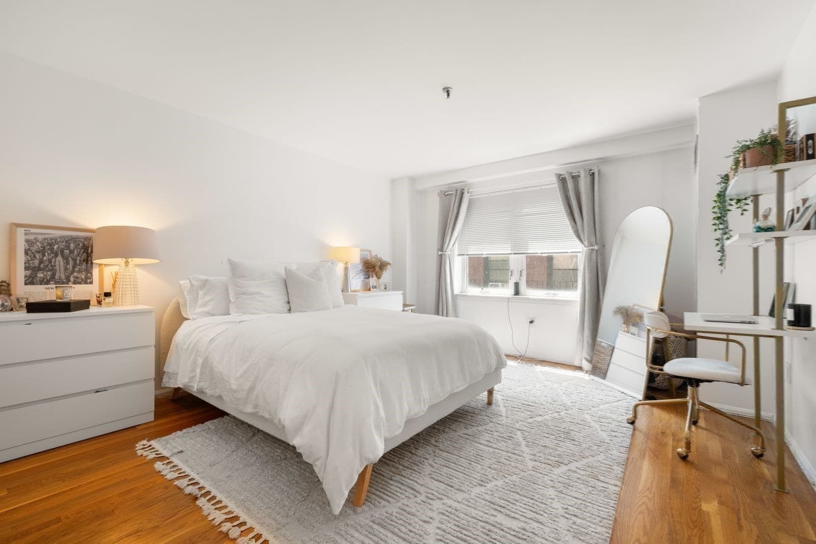 Condominium at 350 North Street # 403, Boston MA 02109, photo 10 of 31