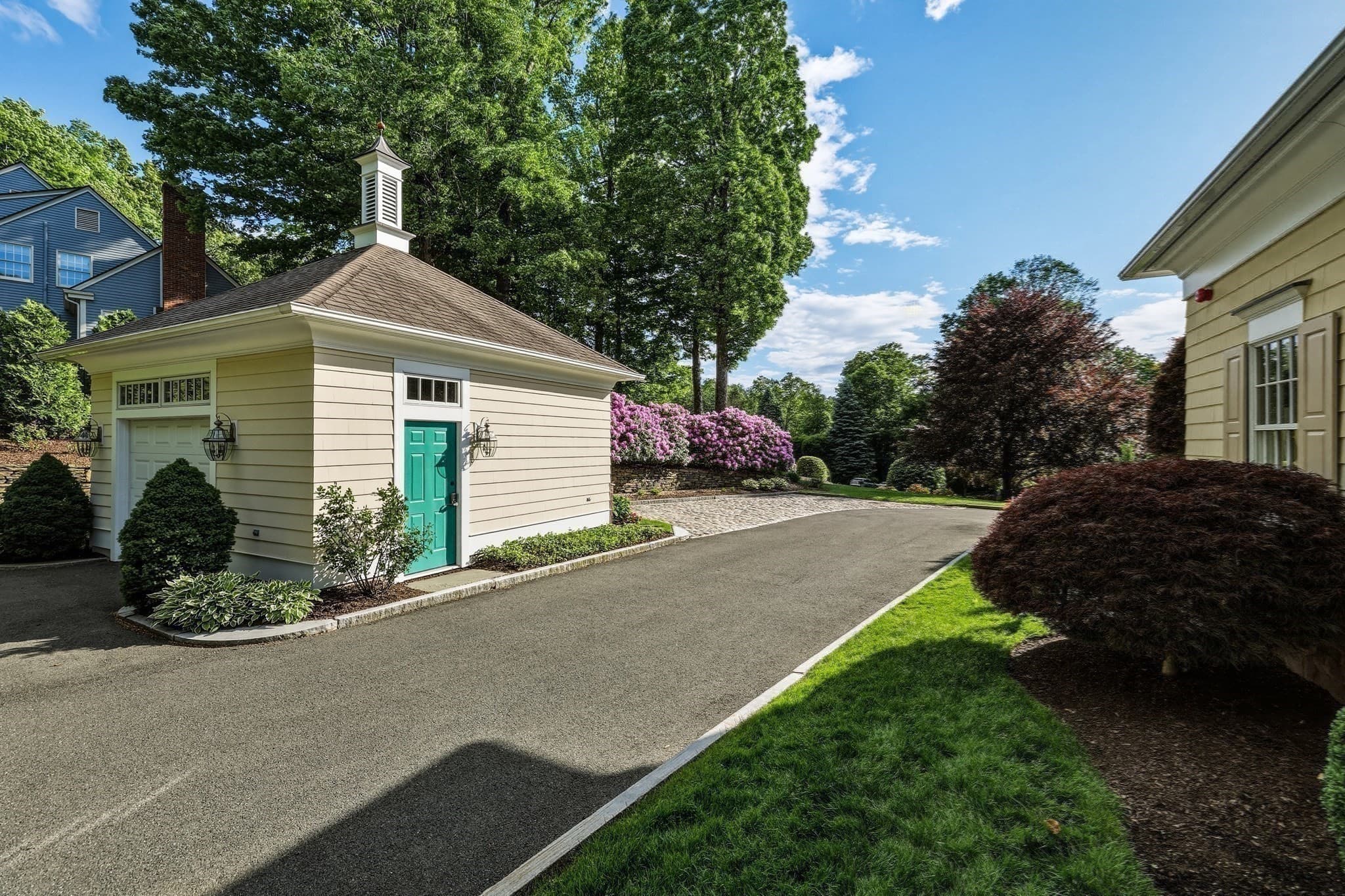 Single Family Residence at 6 Hilltop Park, Wilbraham MA 01095, photo 15 of 42