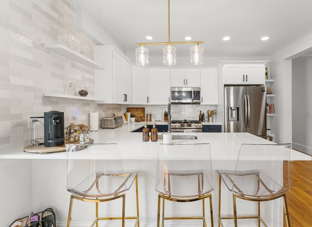 Condominium at 54 Bloomfield St # 1, Boston MA 02124, photo 10 of 23