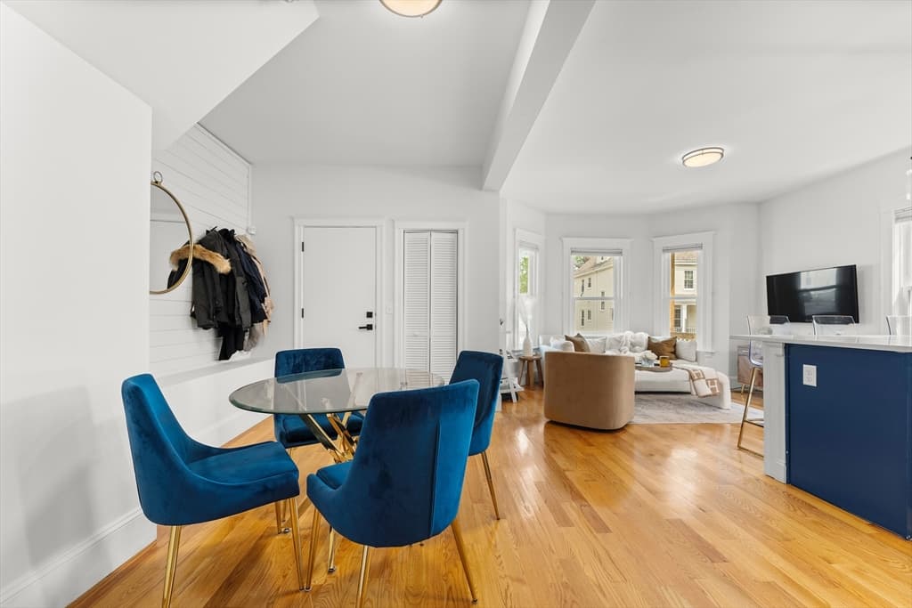 Condominium at 54 Bloomfield St # 1, Boston MA 02124, photo 11 of 23