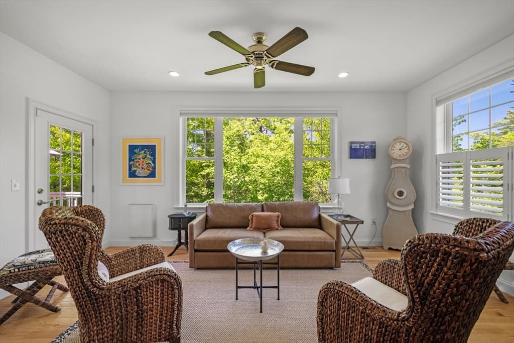 28 Kennedy Rd # B, Gloucester MA 01930 photo 18
