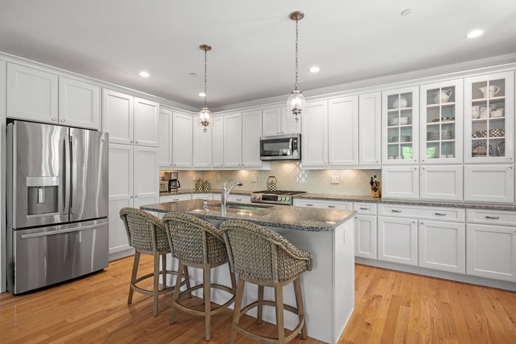 28 Kennedy Rd # B, Gloucester MA 01930 photo 11
