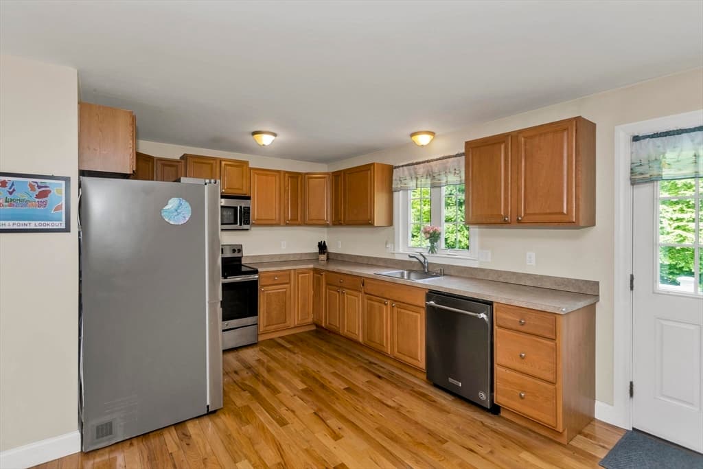 28 Sullivan Blvd # A, Oxford MA 01540 photo 11