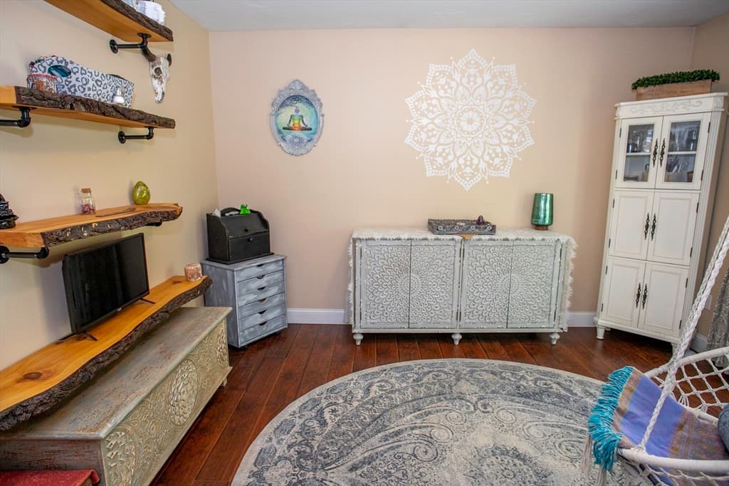 Single Family Residence at 22 Lafayette Rd, Templeton MA 01468, Templeton, photo 12 of 42