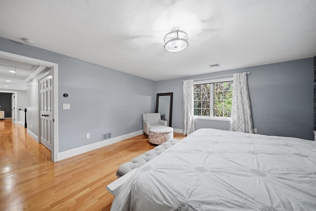 Single Family Residence at 18 Stone Post Rd, Salem NH 03079, Salem, photo 22 of 42