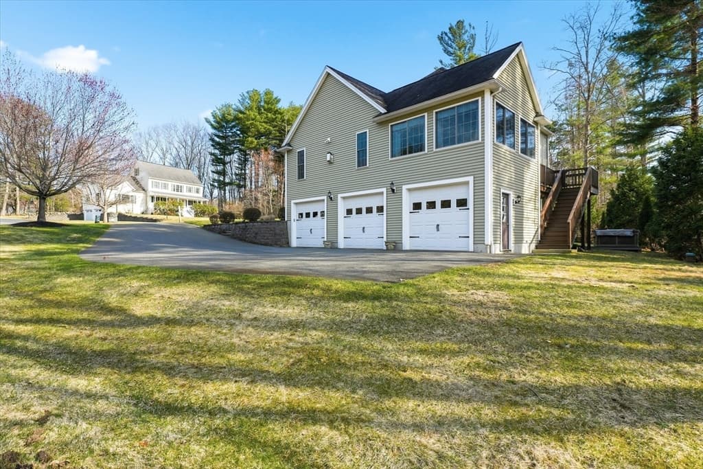 10 Rolling Meadows, Haverhill MA 01832