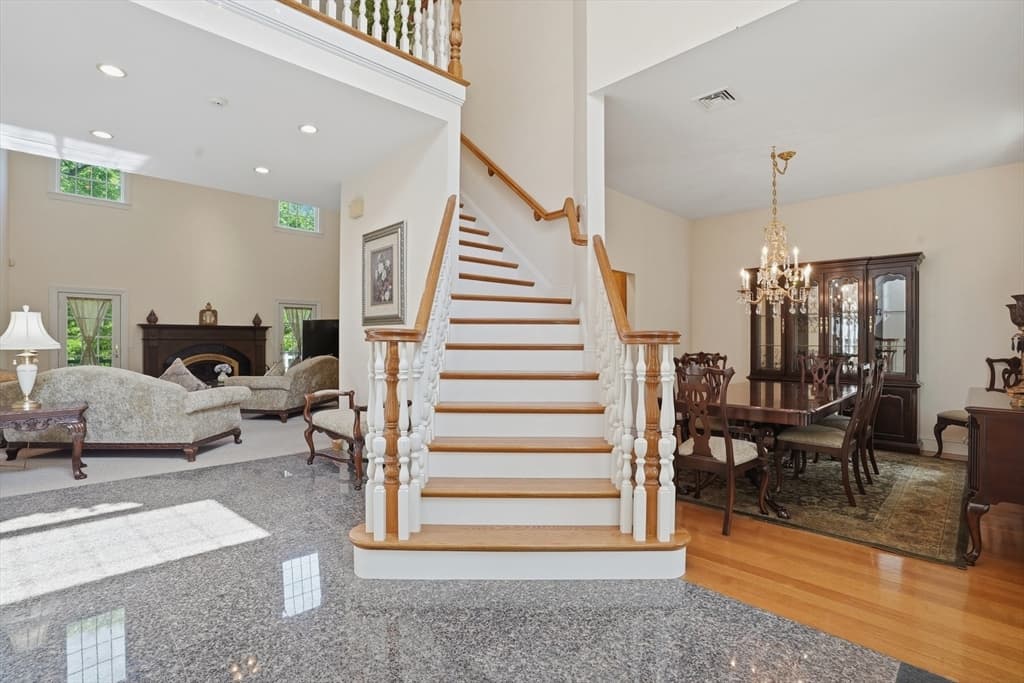 332 Division Road, Dartmouth MA 02748 photo 3