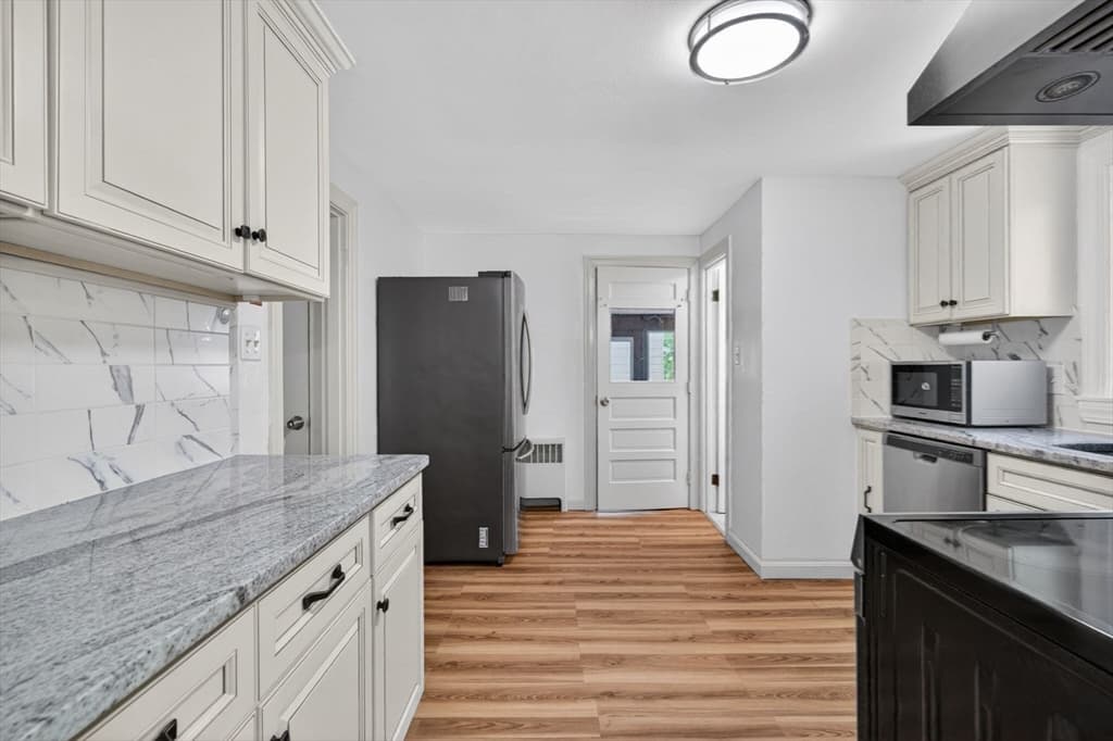 Single Family Residence at 64 Redlands Rd, Boston MA 02132, Boston, photo 12 of 34