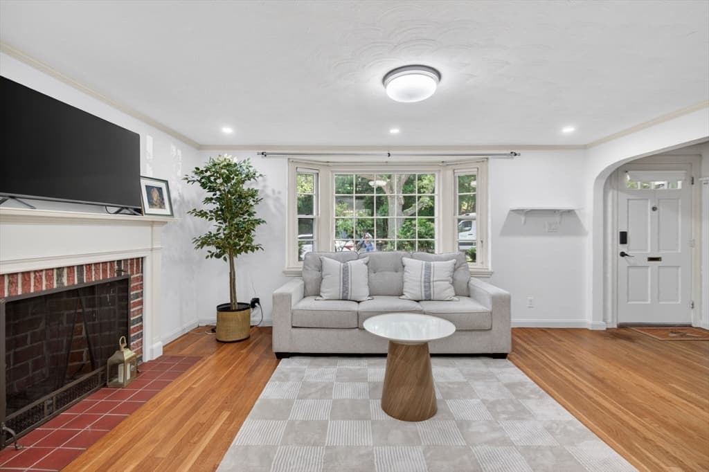 Single Family Residence at 64 Redlands Rd, Boston MA 02132, Boston, photo 3 of 34