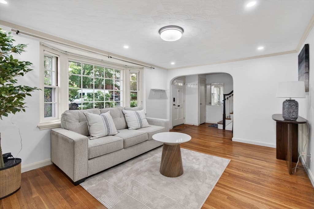 Single Family Residence at 64 Redlands Rd, Boston MA 02132, Boston, photo 4 of 34