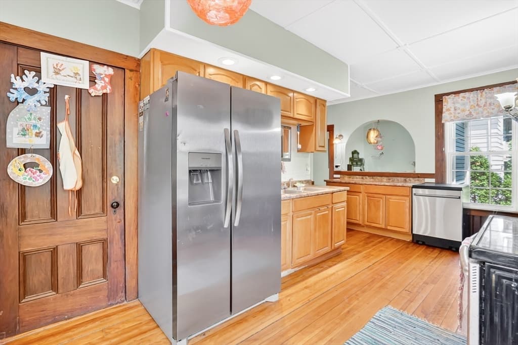 23 Oakes Ave, Southbridge MA 01550 photo 13