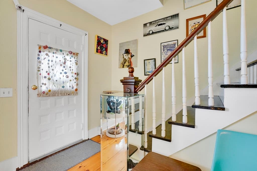 23 Oakes Ave, Southbridge MA 01550 photo 9