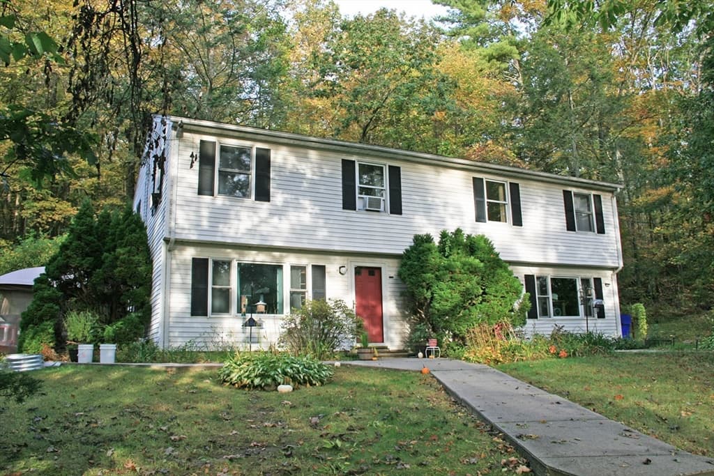 151 Pantry Road, Hatfield MA 01035