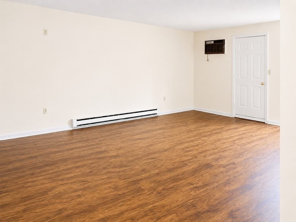 10 Rutledge St # 1B, Worcester MA 01604