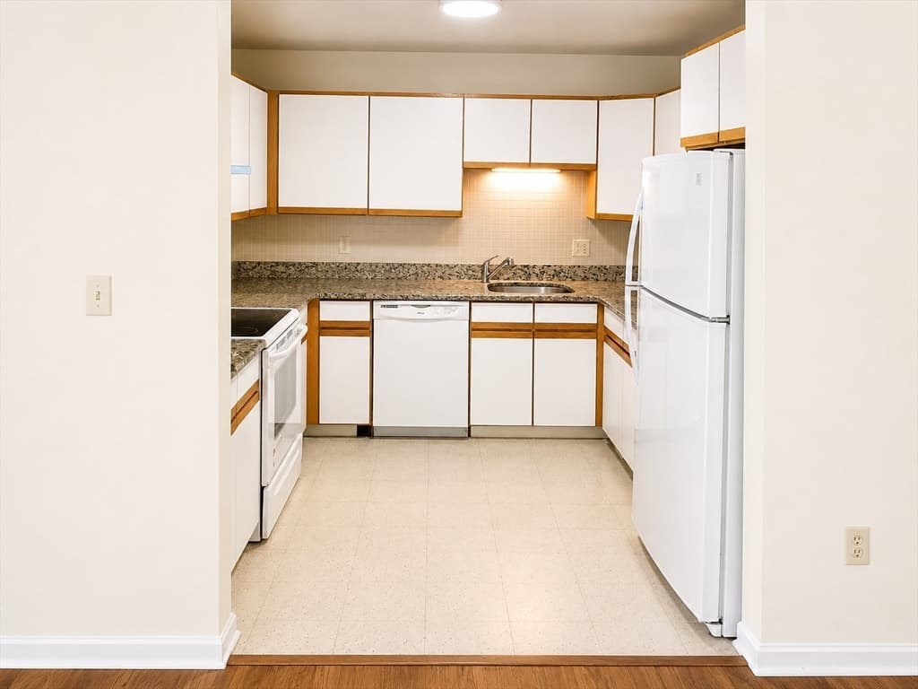 10 Rutledge St # 1B, Worcester MA 01604 photo 5