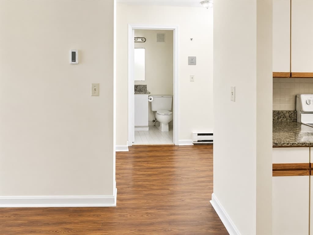 10 Rutledge St # 1B, Worcester MA 01604 photo 4