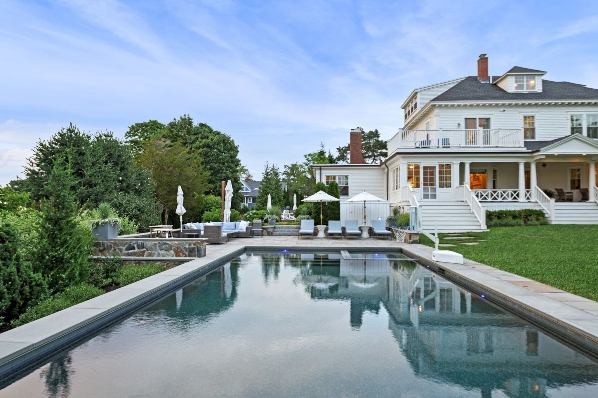 Single Family Residence at 48 Harbor Ave, Marblehead MA 01945, photo 3 of 42