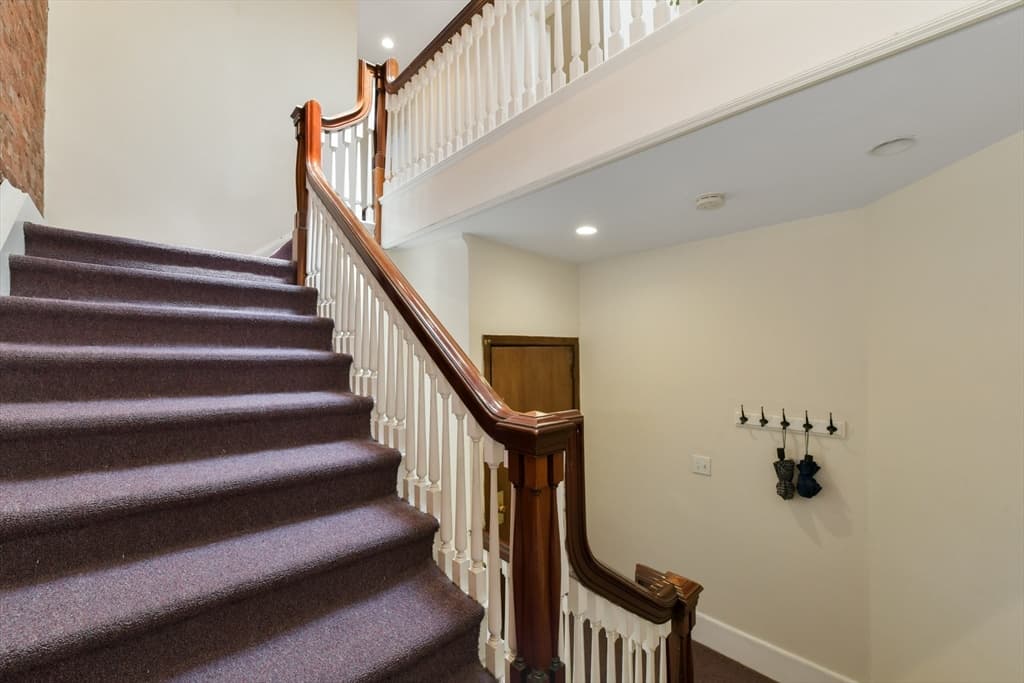 1774 Beacon Street # 6, Brookline MA 02445 photo 2
