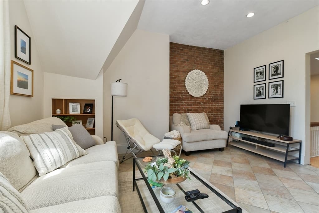 1774 Beacon Street # 6, Brookline MA 02445 photo 6