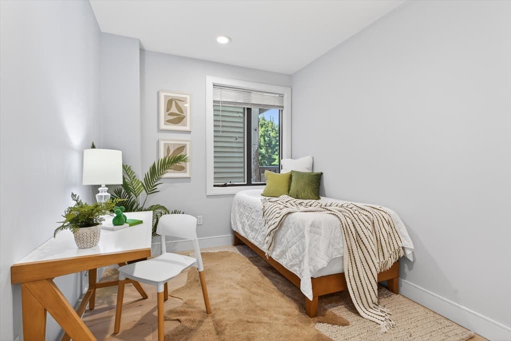 Condominium at 148 W 9th St # 3, Boston MA 02127, photo 7 of 12