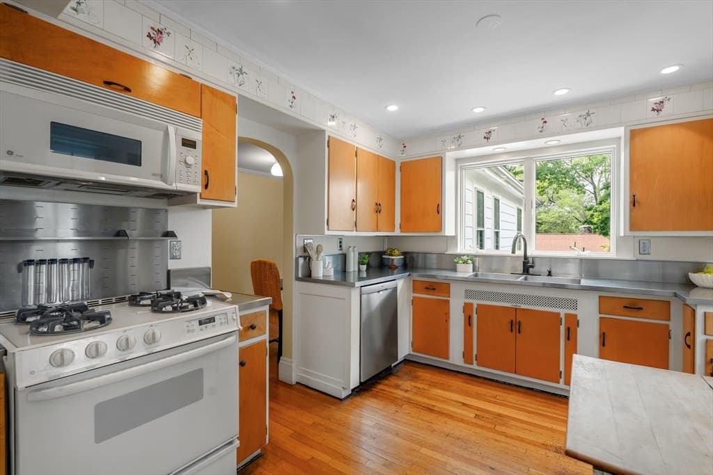 Single Family Residence at 70 Kensington Park, Arlington MA 02476, Arlington, photo 13 of 42