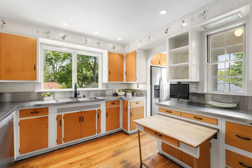 Single Family Residence at 70 Kensington Park, Arlington MA 02476, Arlington, photo 12 of 42