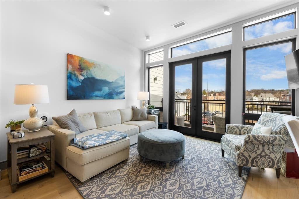 Condominium at 101 N Beacon St # 303, Watertown MA 02472, photo 5 of 20