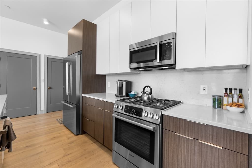 Condominium at 101 N Beacon St # 303, Watertown MA 02472, photo 4 of 20
