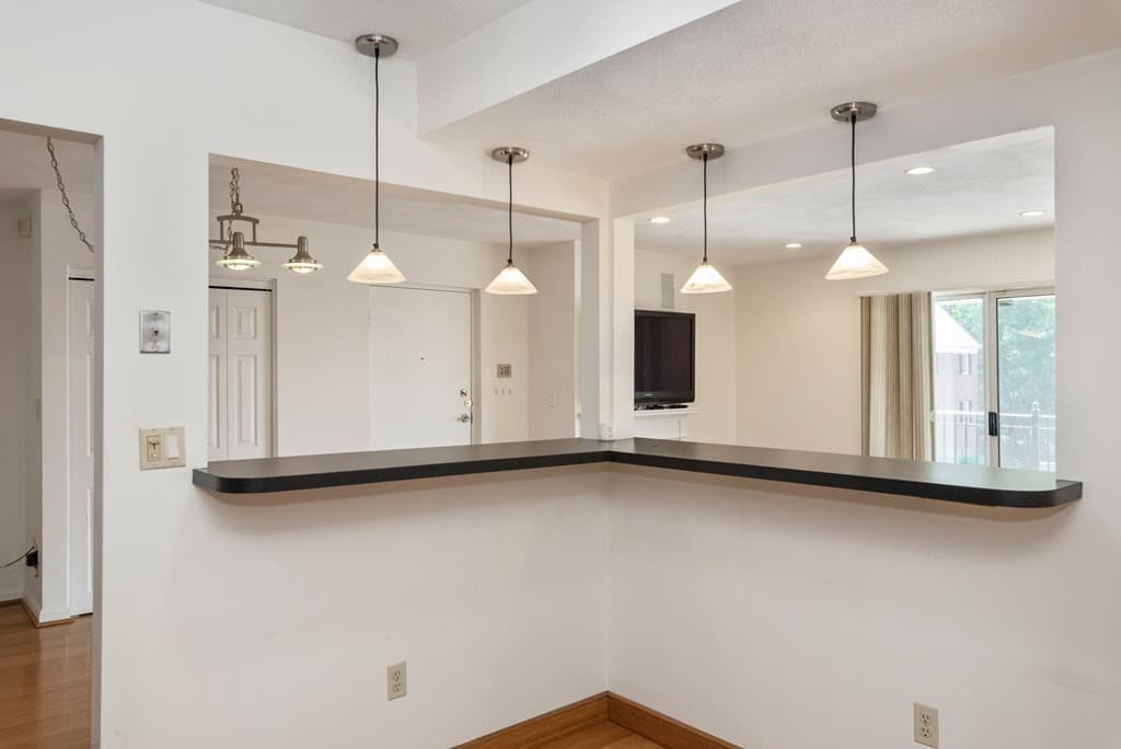 Condominium at 5 April Ln # 31, Lexington MA 02421, Lexington, photo 5 of 11