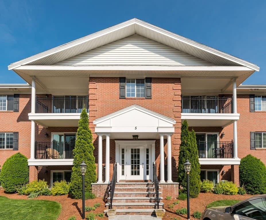 Condominium at 5 April Ln # 31, Lexington MA 02421, Lexington, photo 11 of 11