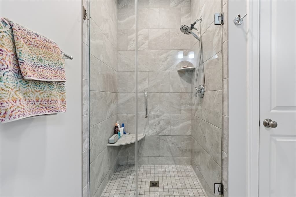 Condominium at 705 Southwood Lane # 705, Clinton MA 01510, photo 23 of 34