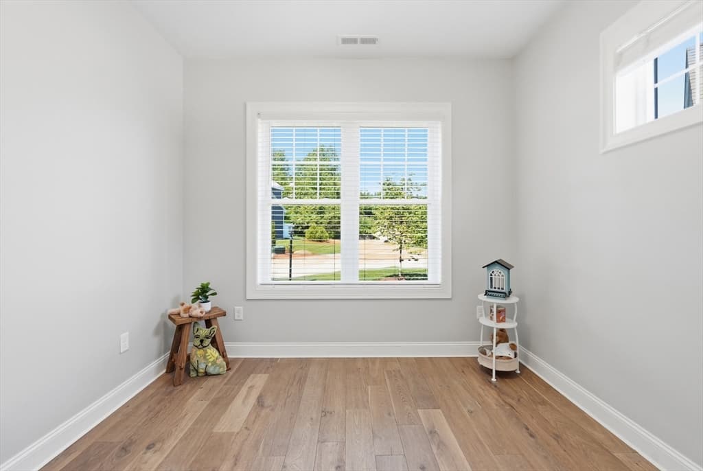 Condominium at 705 Southwood Lane # 705, Clinton MA 01510, photo 17 of 34