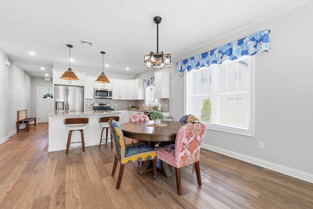 Condominium at 705 Southwood Lane # 705, Clinton MA 01510, photo 14 of 34
