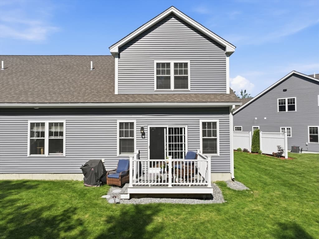 Condominium at 705 Southwood Lane # 705, Clinton MA 01510, photo 31 of 34