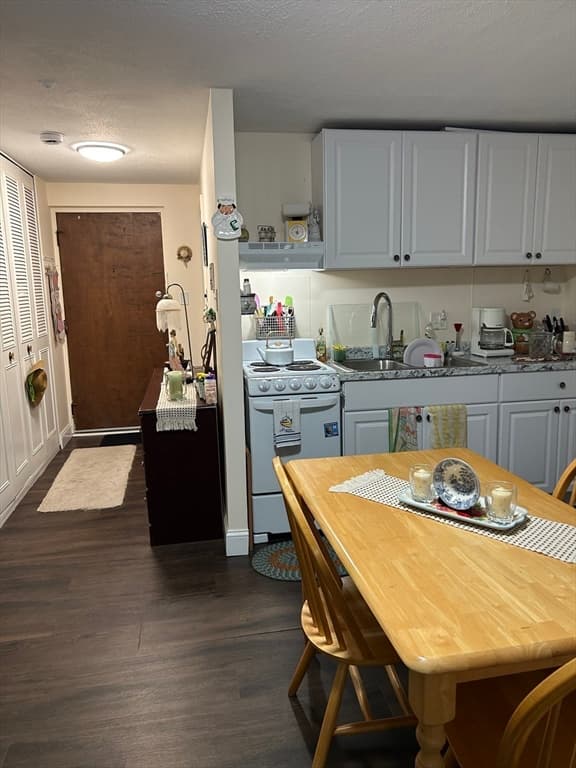 Condominium at 65 Greentree Ln # 35, Weymouth MA 02190, Weymouth, photo 5 of 16