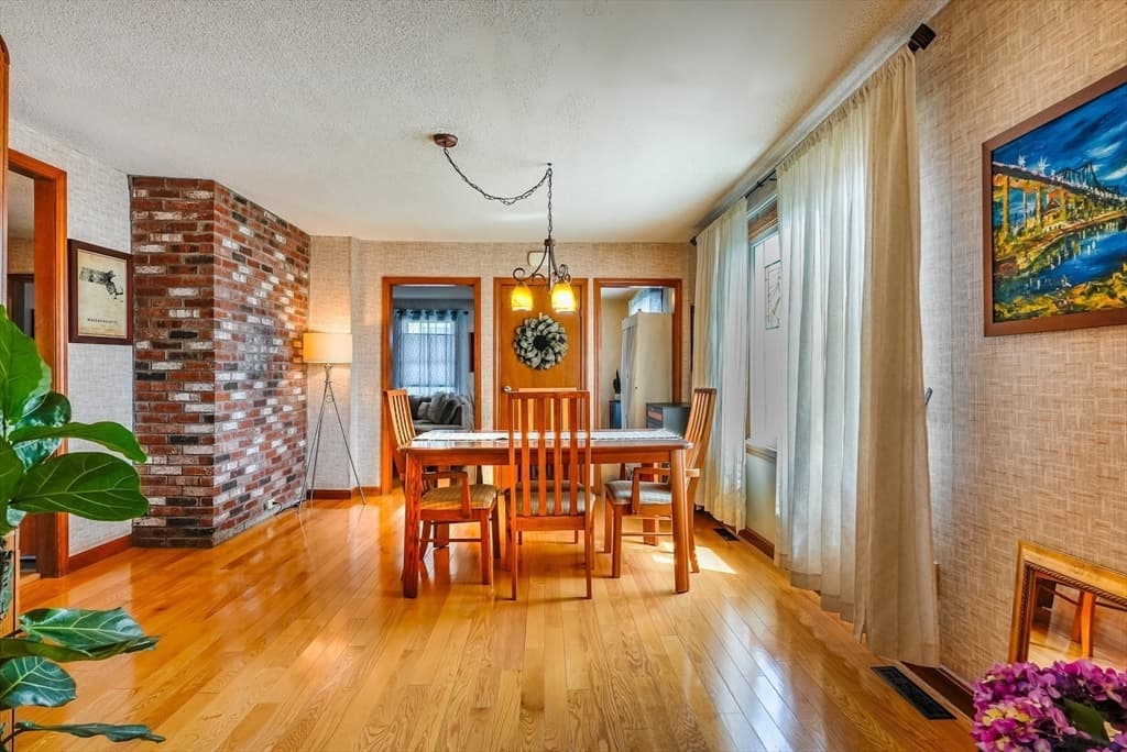Single Family Residence at 217 Brayton Ave, Fall River MA 02721, photo 7 of 30