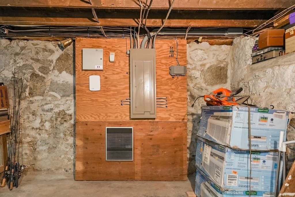 Single Family Residence at 217 Brayton Ave, Fall River MA 02721, photo 21 of 30
