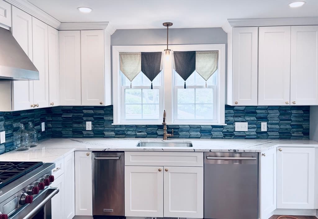 Single Family Residence at 19 Brinsley St, Quincy MA 02169, Quincy, photo 8 of 23