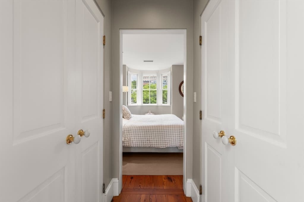 Single Family Residence at 112 Appleton St, Boston MA 02116, photo 20 of 39