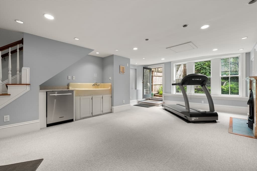 Single Family Residence at 112 Appleton St, Boston MA 02116, photo 33 of 39