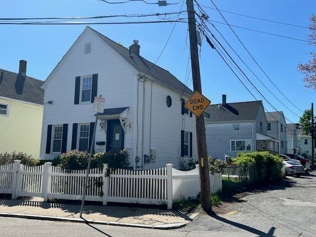 Single Family Residence at 59 Business St, Boston MA 02136, Boston, photo 4 of 22