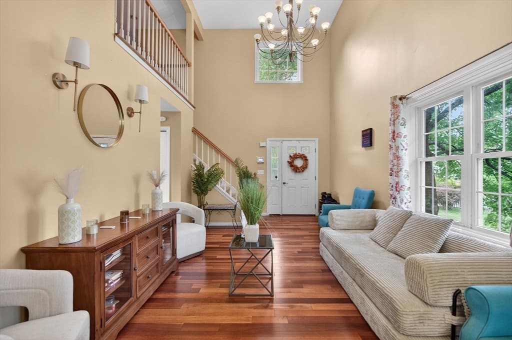 16A Burghardt St, Worcester MA 01604