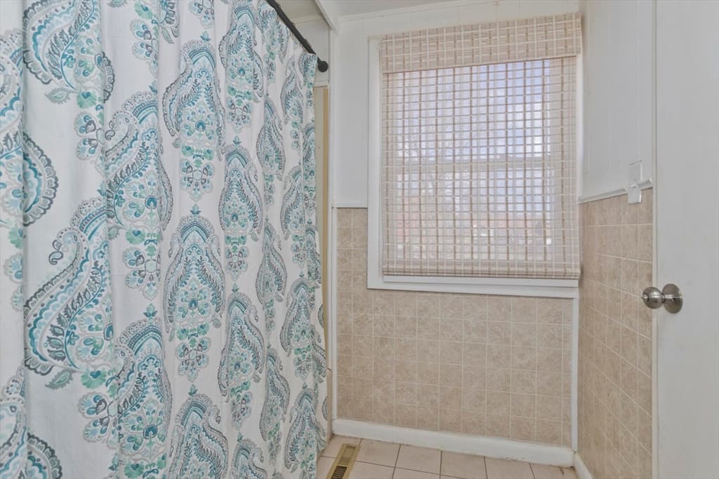 13 Hampden St, Westfield MA 01085 photo 13