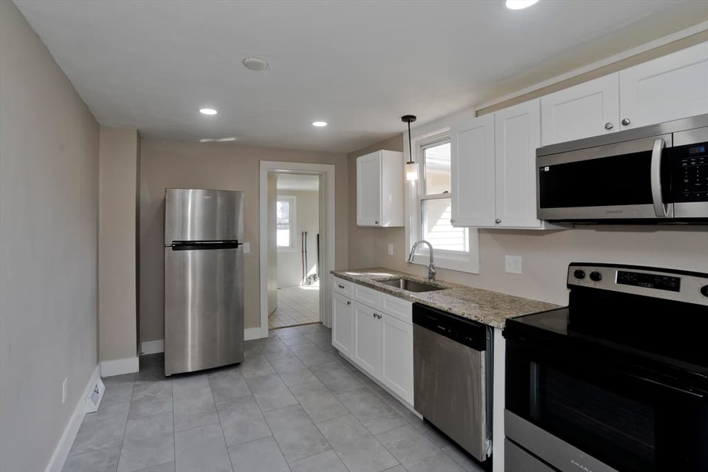 13 Hampden St, Westfield MA 01085 photo 22