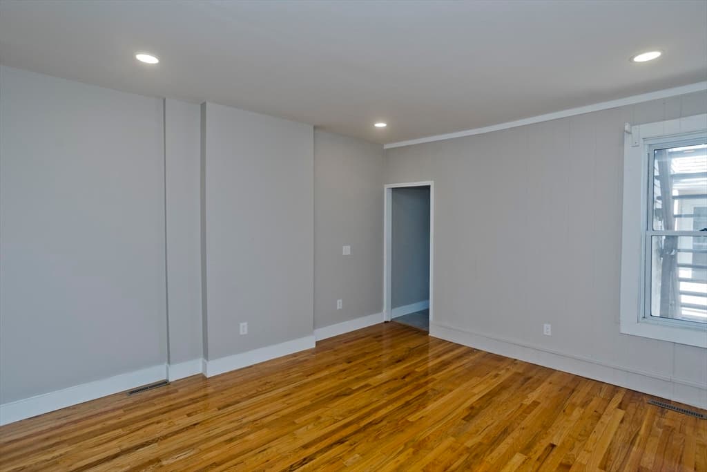 13 Hampden St, Westfield MA 01085 photo 25